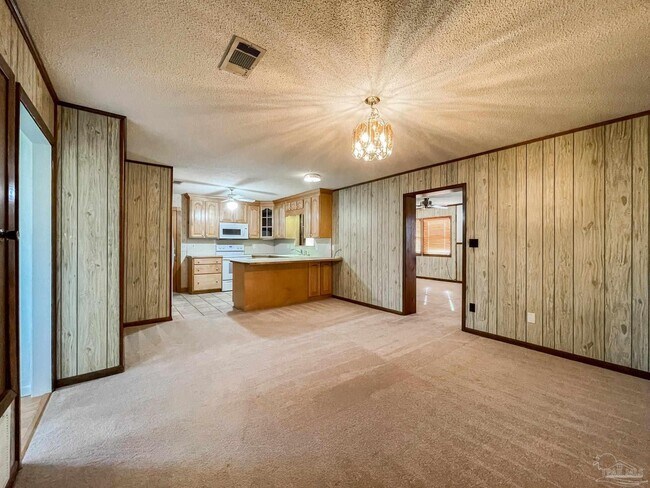 Building Photo - 5527 Sunburst Ln