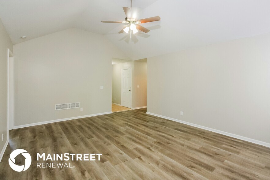 Building Photo - 11210 N Ditman Ave