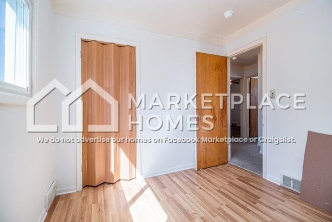 Building Photo - 271 Gilman St