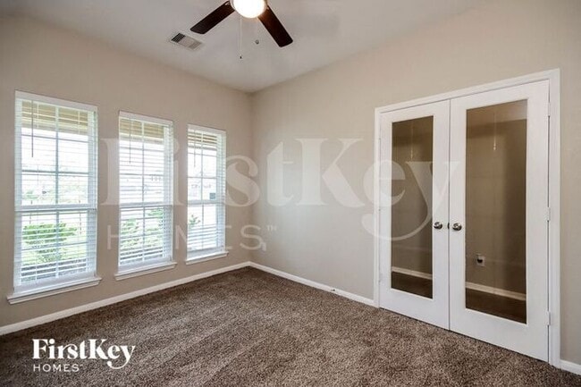 Building Photo - 16365 Olive Sparrow Dr