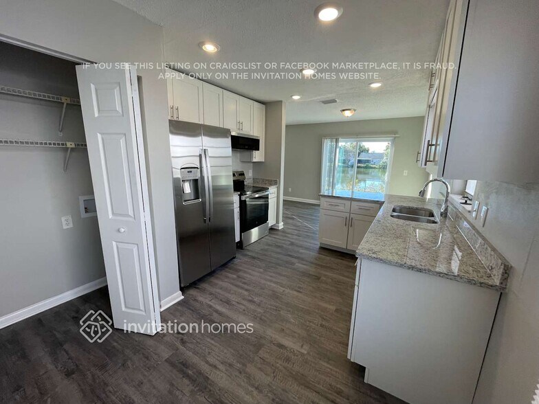 Building Photo - 7813 Chaperon Ct