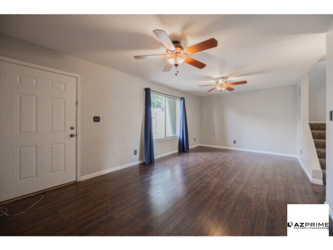 Building Photo - Exceptional 4/2.5 Mesa Townhouse Near ASU ...