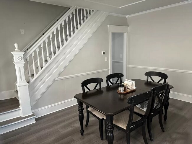 Building Photo - 944 S 24th St