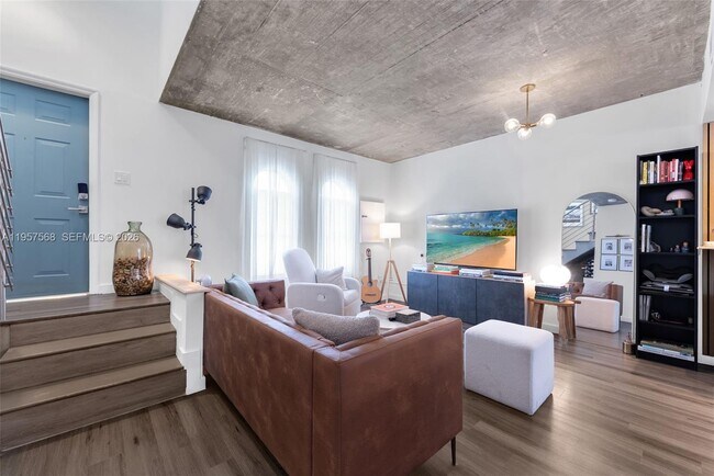 Building Photo - 5265 NW 112th Ave