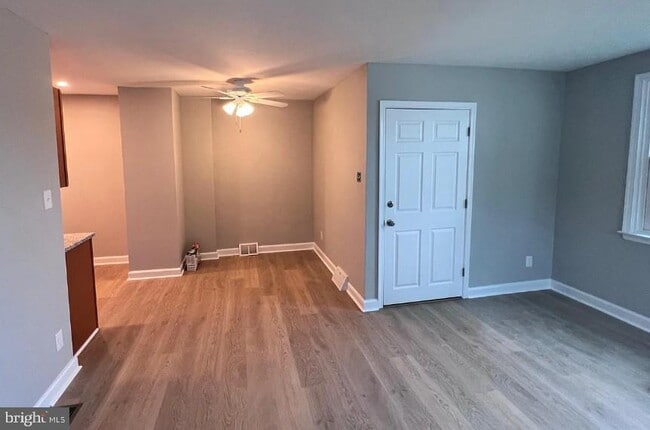 Building Photo - 3633 Berry Ave