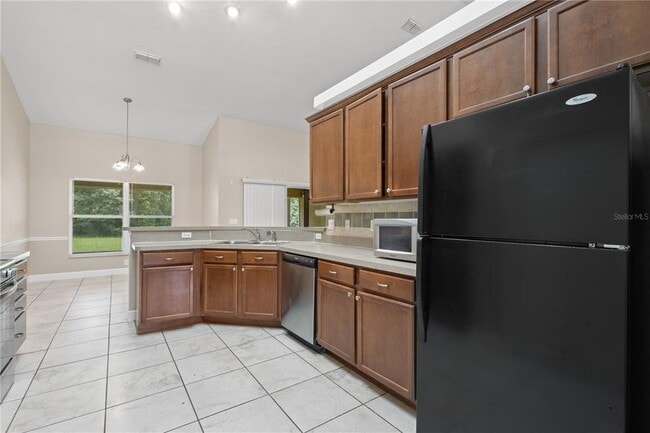 Building Photo - 5320 SW 115th Loop