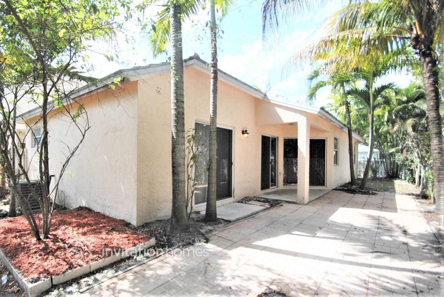 Building Photo - 851 NW 99th Ave