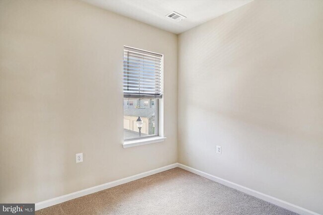 Building Photo - 3038 Jacobs Garden Ln