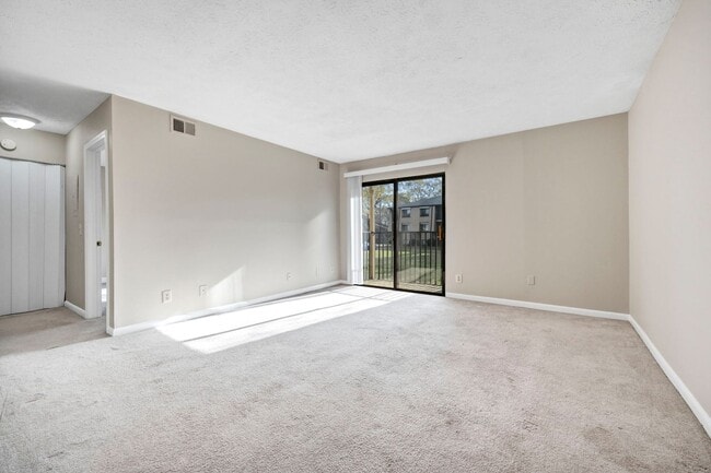 Building Photo - bg0807