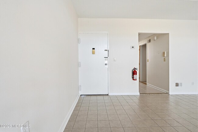 Building Photo - 448 Ocean Ave N