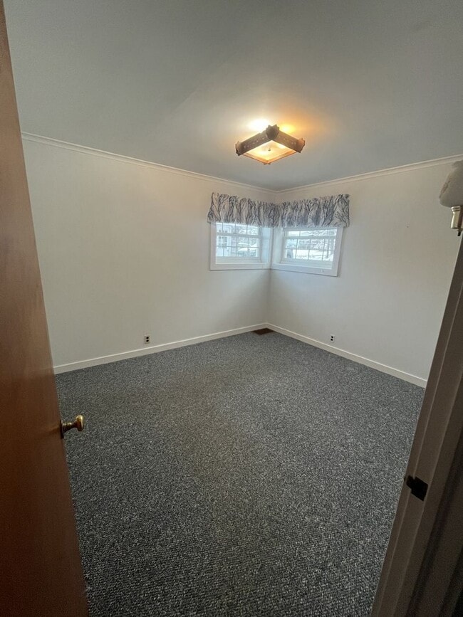 Building Photo - 2 Bedroom House Available in Fulton