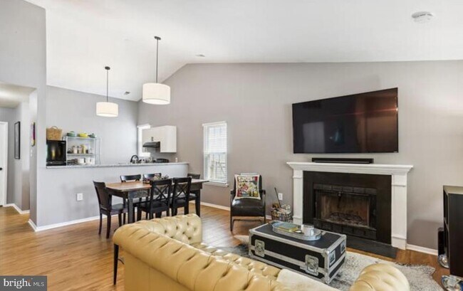 Building Photo - 13348 Neerwinder Pl