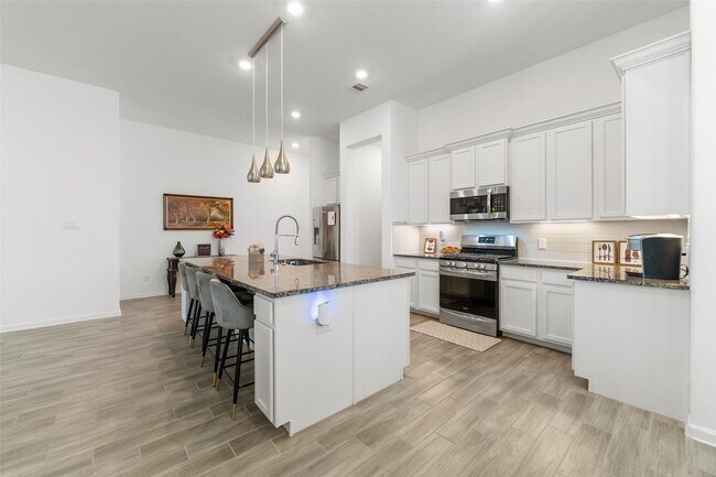 Building Photo - 11107 Willamer St