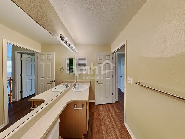 Building Photo - 10745 Kalispell St