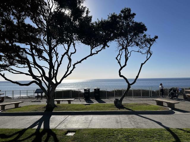 Building Photo - 159 Redwood Ave