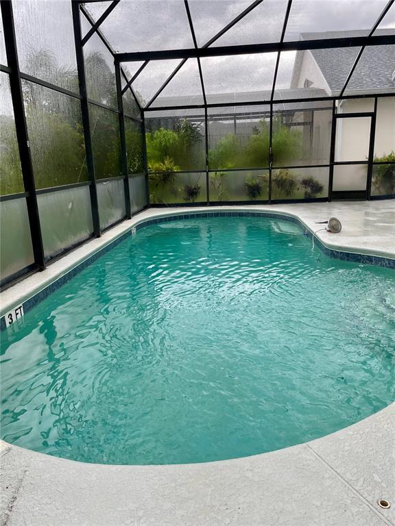 Building Photo - 207 Vizcay Way