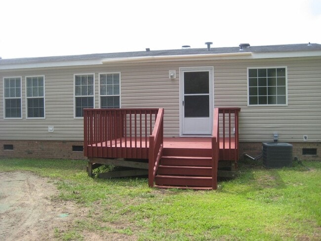 Building Photo - Beautiful Home in the Richlands area.