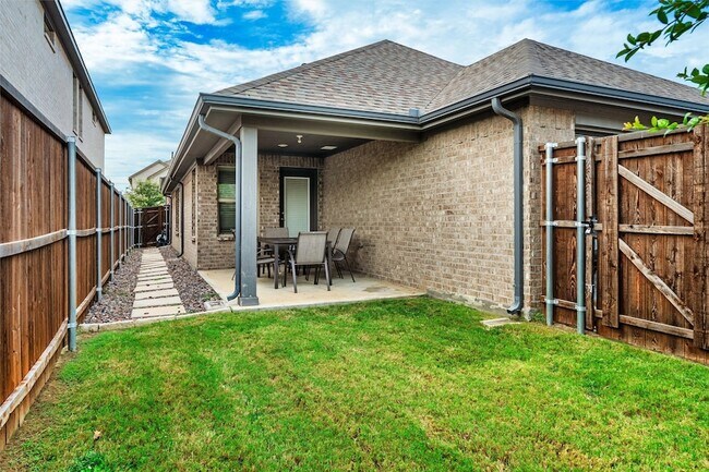 Building Photo - 12332 Iveson Dr
