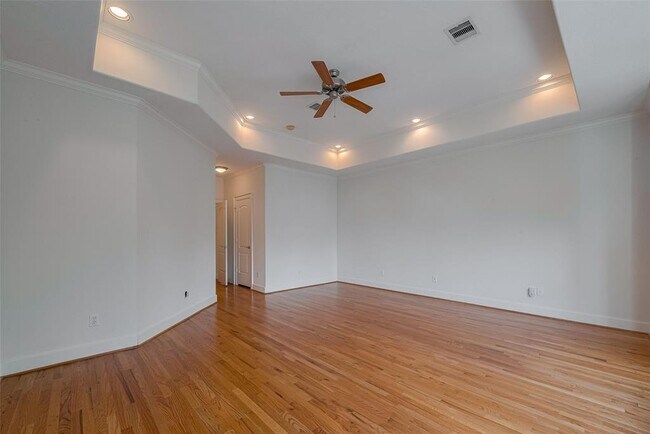 Building Photo - 5338 Fayette St