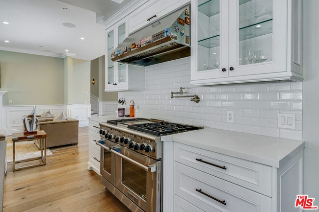 Building Photo - 19633 Wells Dr