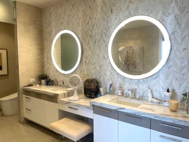 Building Photo - Luxury Furnished Gulf-Front Condo at The St. Regis Residences, Longboat Key, FL