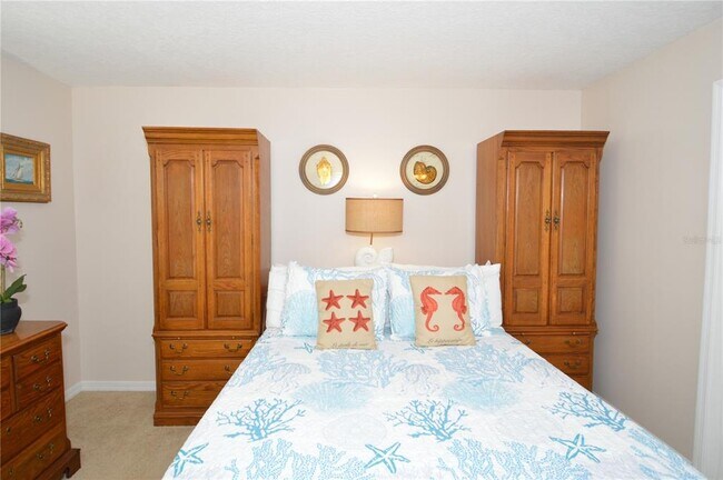 Building Photo - 213 Sea Horse Dr SE