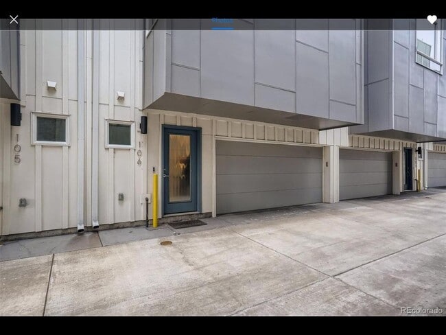 Building Photo - Modern Sloan’s Lake Townhome with Rooftop ...
