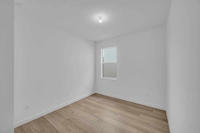 Building Photo - 3501 Harborside Ave