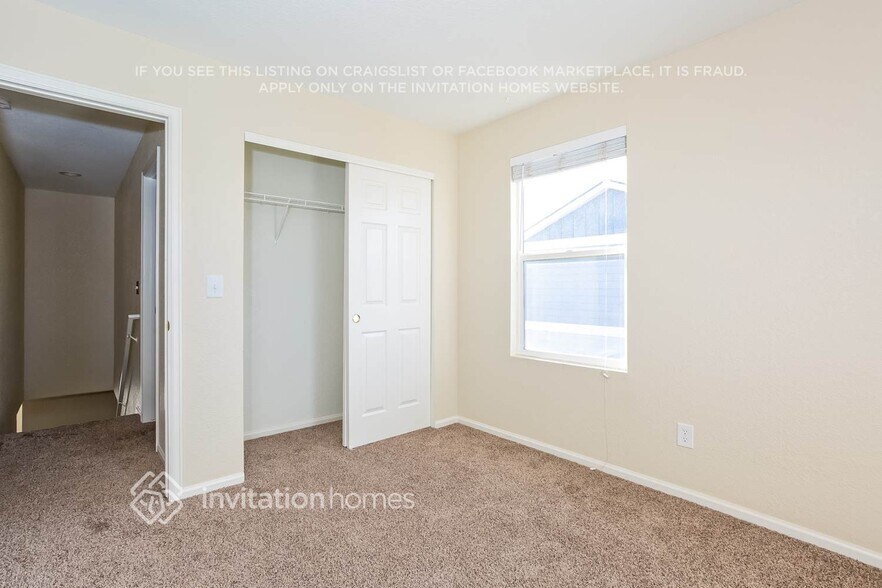 Building Photo - 729 Canyon Ln