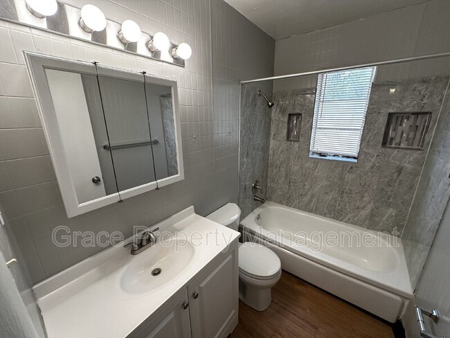 Building Photo - 9295 Ciancio St