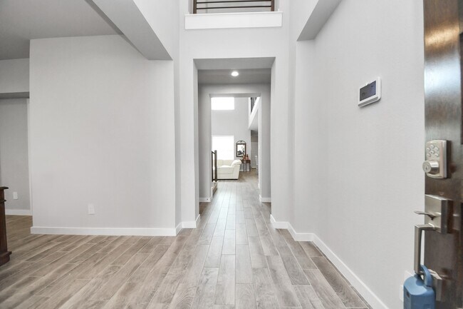 Building Photo - 3815 Favor Frst Ct