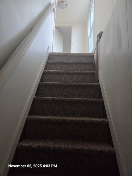 Stairs - 15 N Richmond St