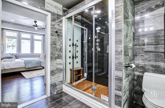 Building Photo - 4415 Bradley Ln