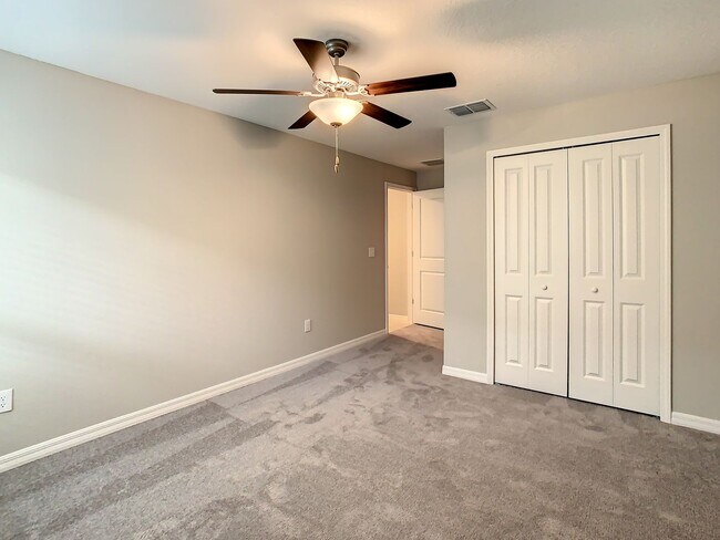 Building Photo - Beautiful 4 bedroom 2.5 bathroom Single Family House! Like new!