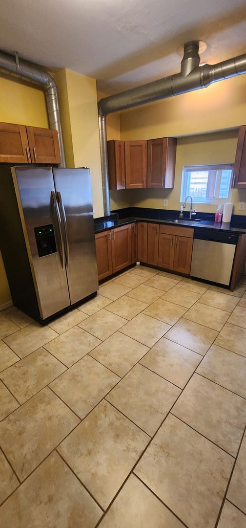 Building Photo - Cozy Home - Lawrenceville