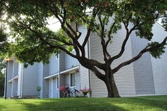 Building Photo - Baha Townhomes