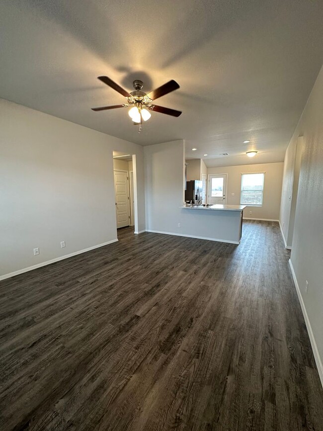 Building Photo - *Pre-leasing* Three Bedroom | Two Bath Hom...