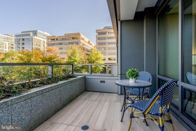 Building Photo - 2501 M St NW