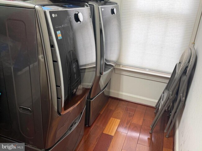 Building Photo - 8312 Wolftrap Rd