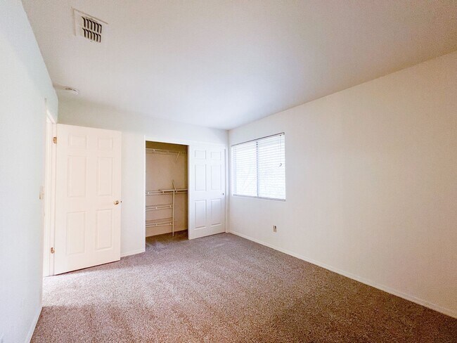 Building Photo - 8330 Sea Island Ct
