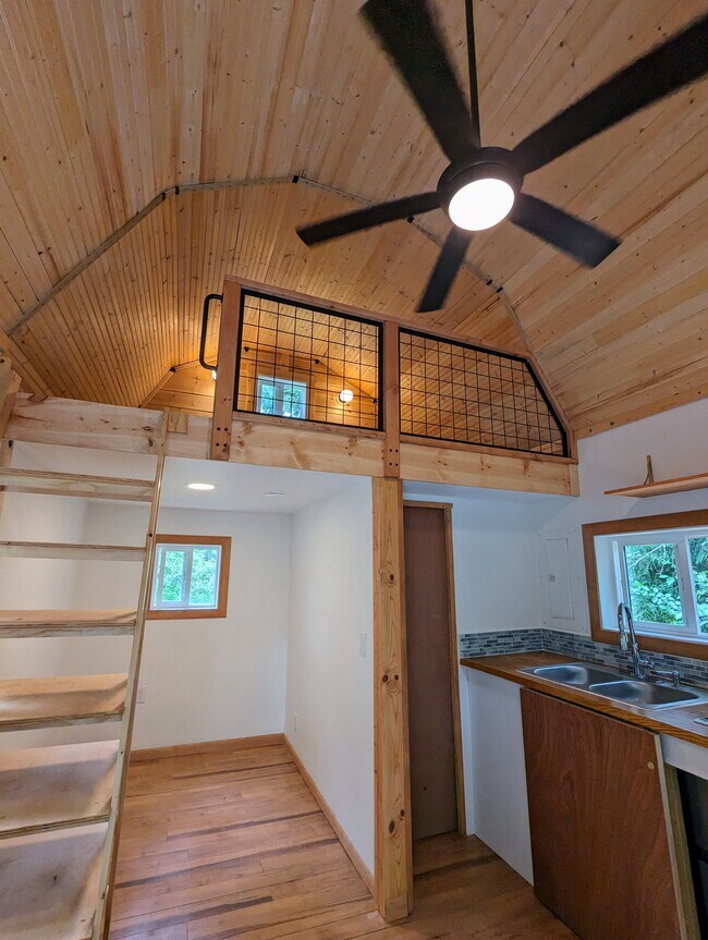 Building Photo - 23603 W Lake Kayak Dr