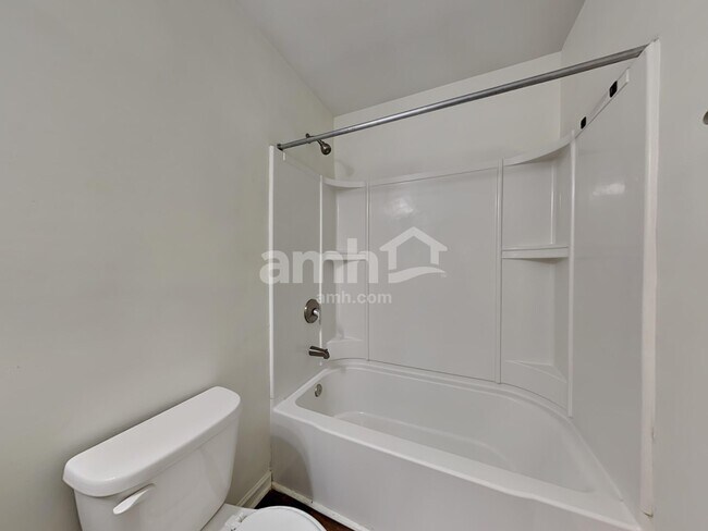 Building Photo - 601 Scotland Dr