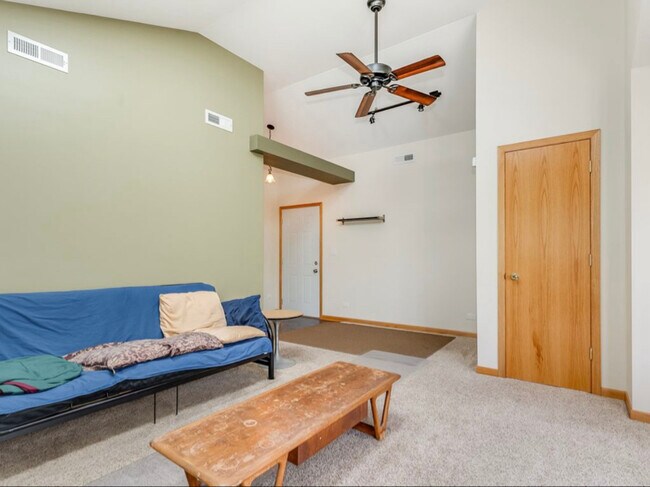 Building Photo - 5841 W 55th St
