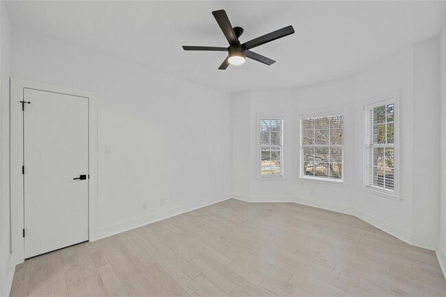 Building Photo - 7905 Brightman Ln