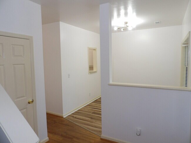 Building Photo - 144 Tupelo Trail