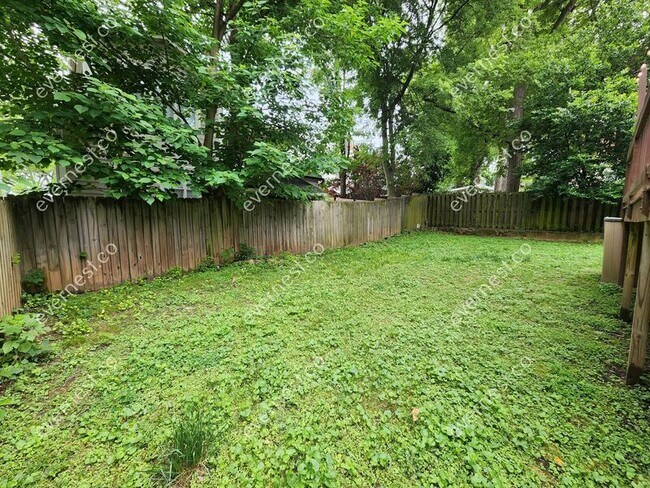 Building Photo - 219 Randolph St NE