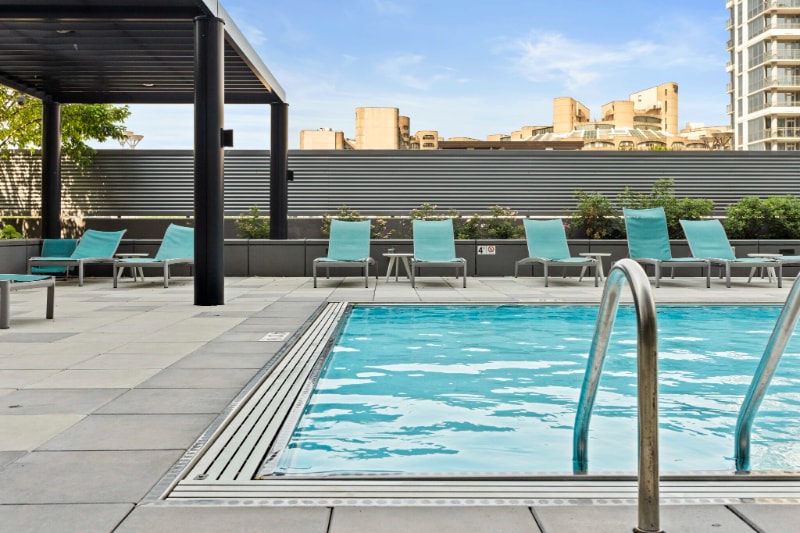 Building Photo - 888 S Clark St