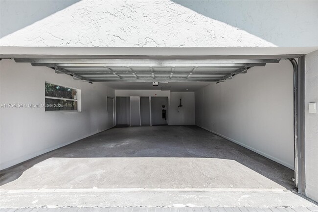 Building Photo - 3401 SW 141st Ave