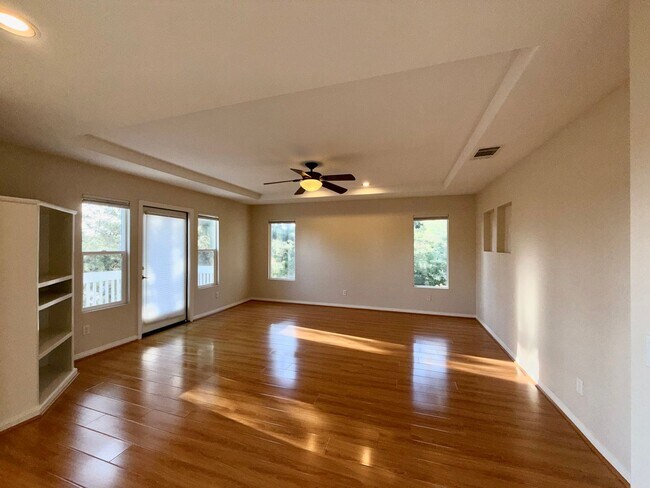 Building Photo - Solar Powered Gorgeous Carmel Valley Home!