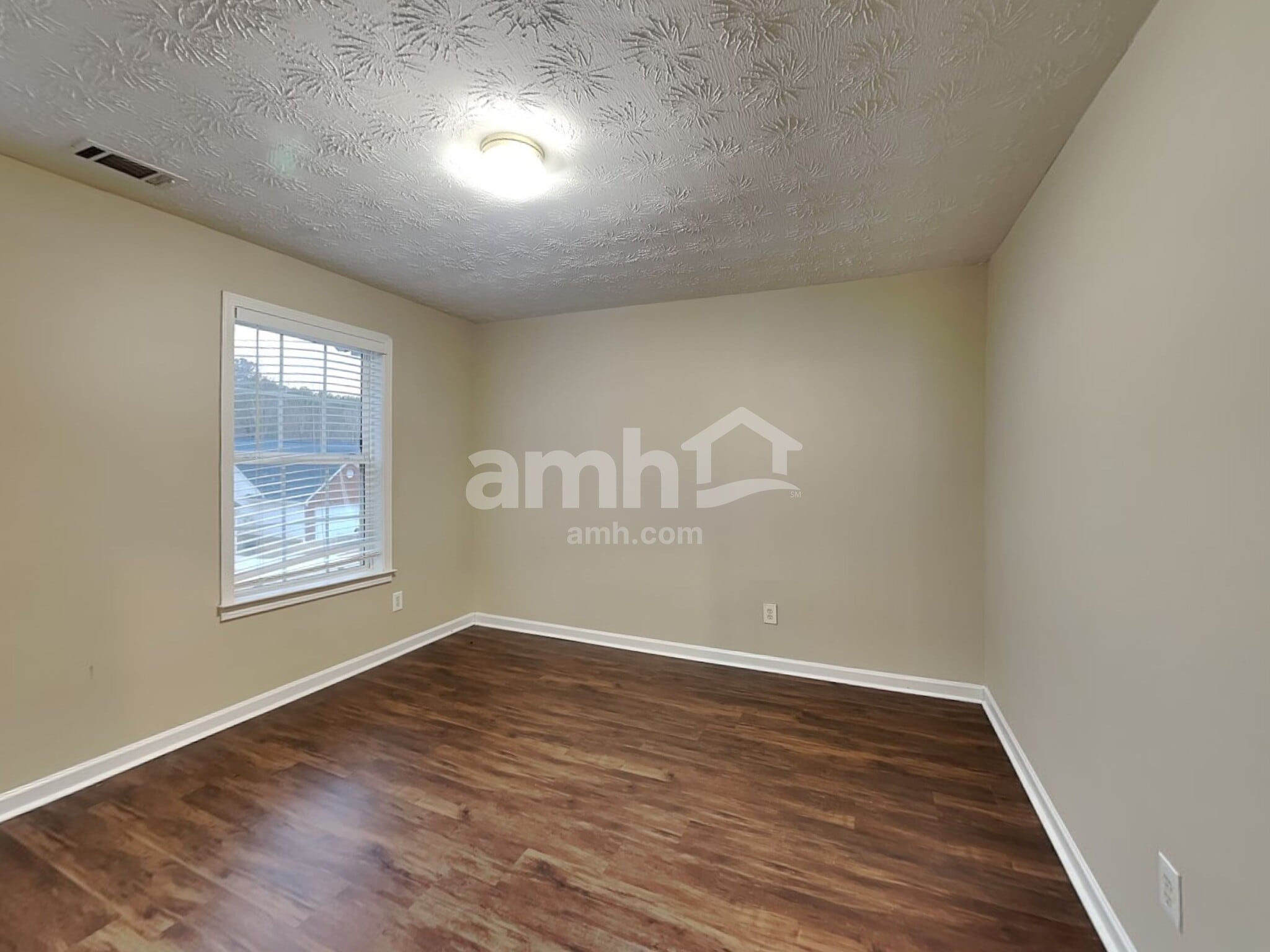 Building Photo - 3801 Bogan Mill Rd